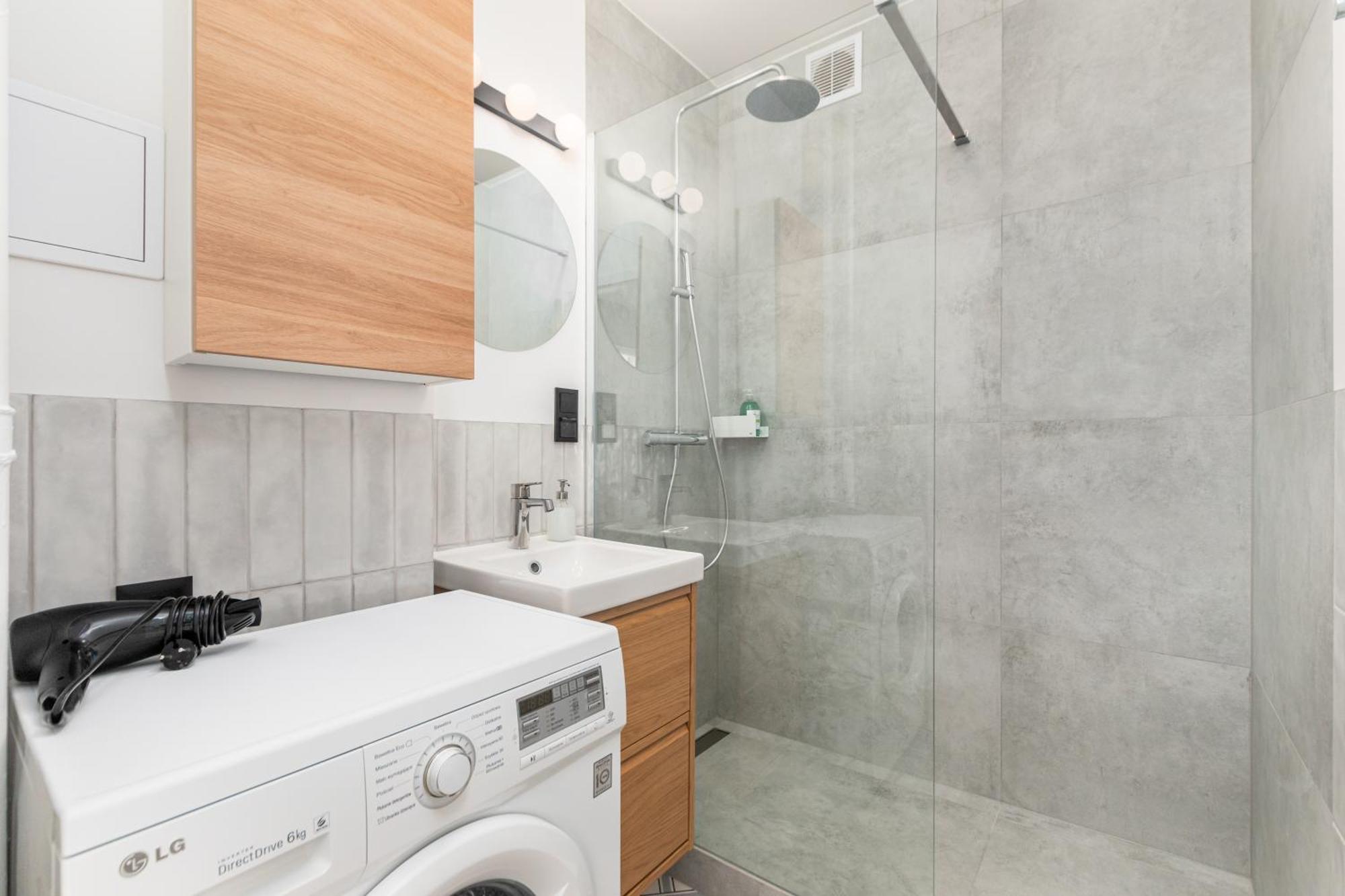 3 Bedroom Apartment Lipowa By Your Freedom Варшава Екстериор снимка